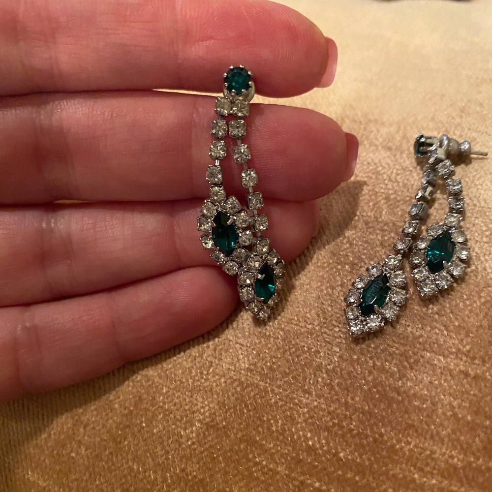 Emerald Earring - image 1